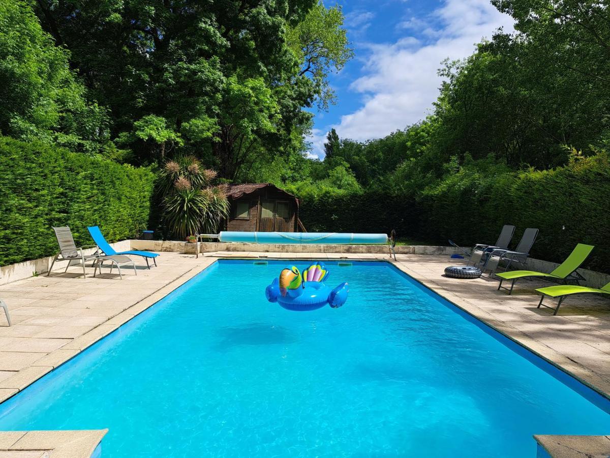 Le Moulin Etourneau - 3 Gites Avec 2 Piscines Champagnac  Exterior photo